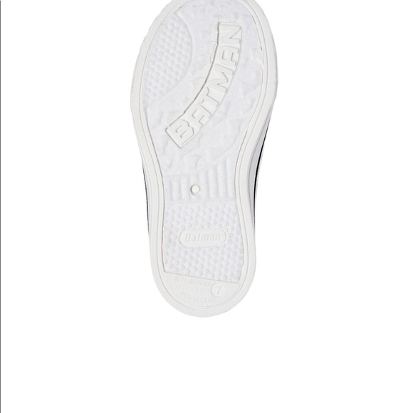 Batman Logo Casual High-Top Sneaker (Toddler Boys) - Picture 8 of 12